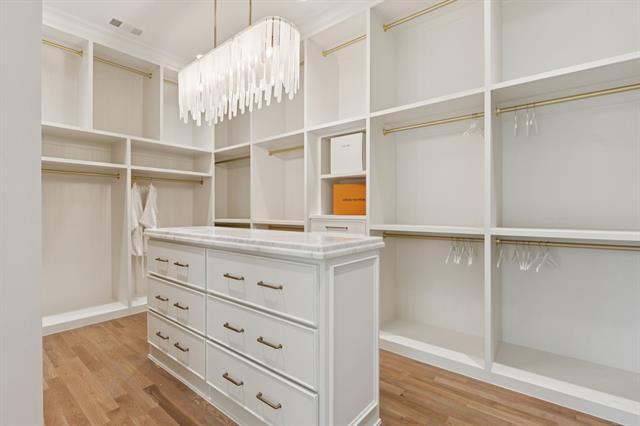 Building Photo - 9143 Blf Holw Ct