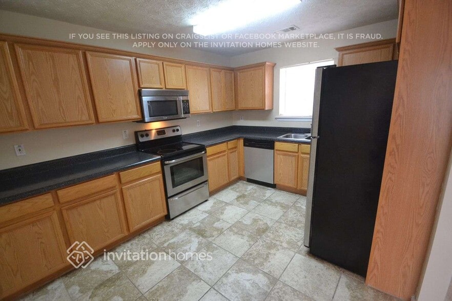 Building Photo - 65 Kenzi Way SW