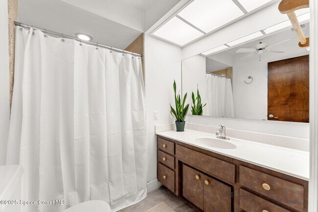 Building Photo - 509 W Amherst Cir