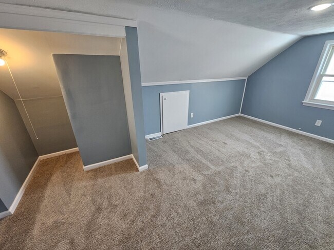 Building Photo - 13209 Liberty Ave