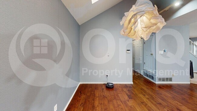 Building Photo - 6708 Roman Ct