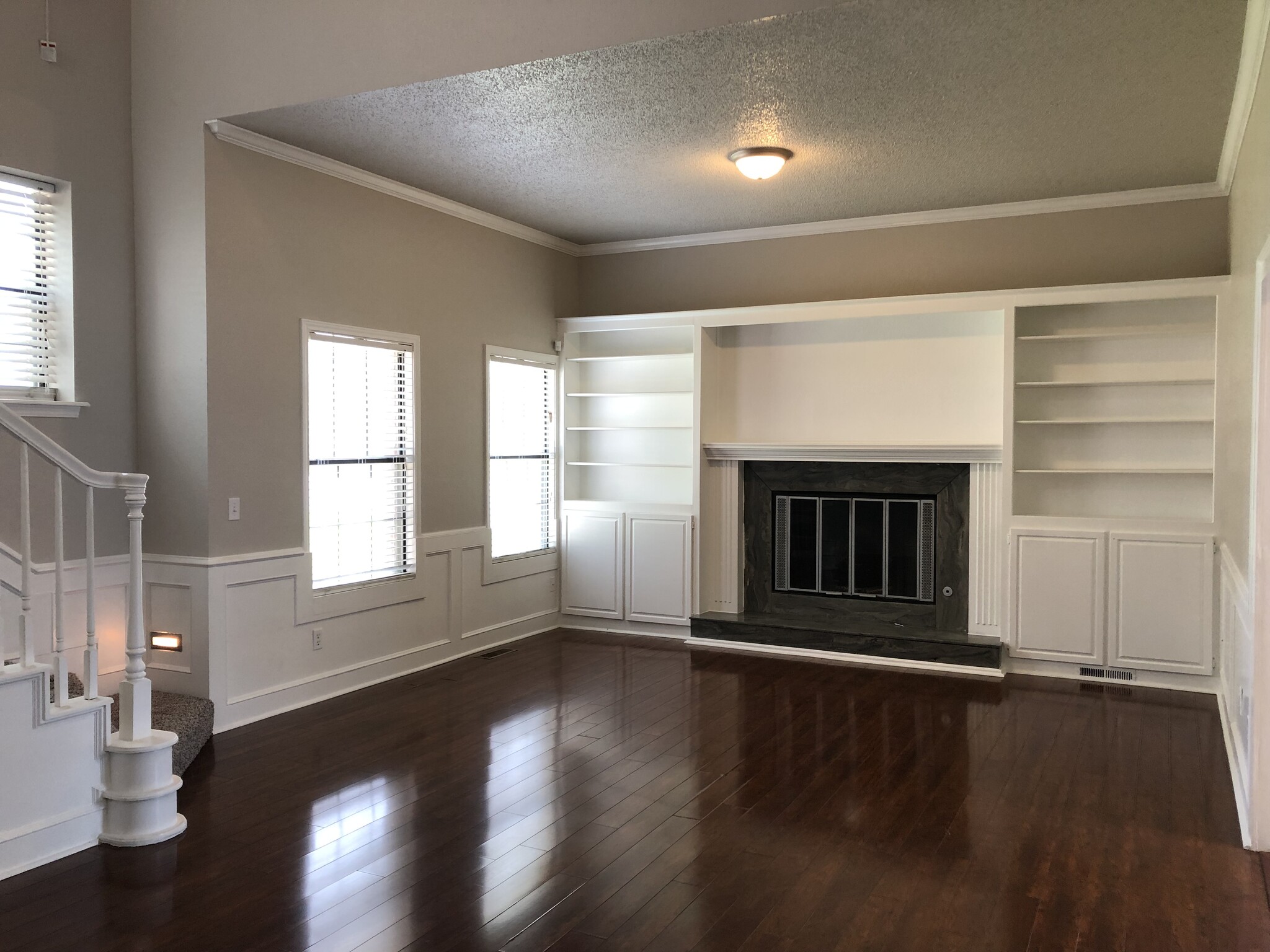 Very comfortable living room - 7317 W 35th St