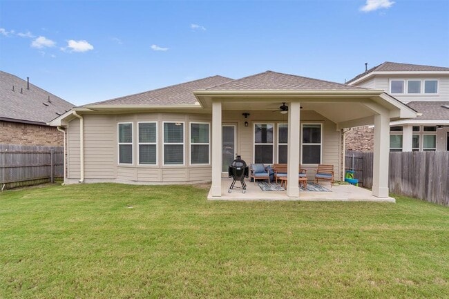 Building Photo - 5855 San Savino Dr
