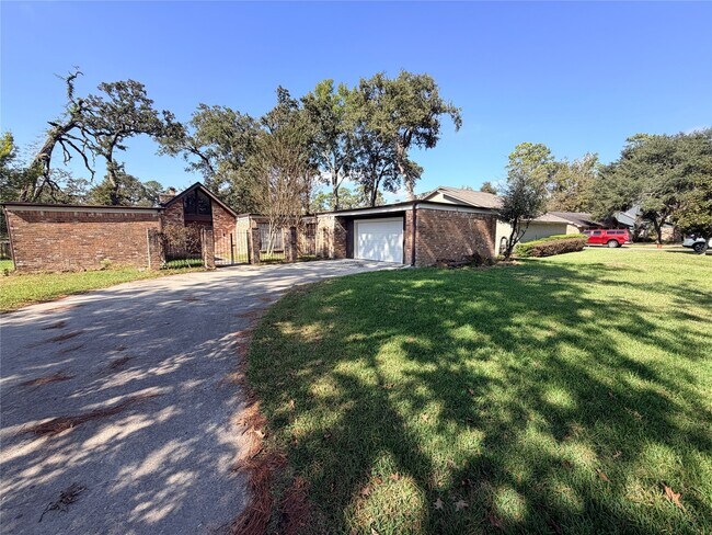 Building Photo - 1607 Chestnut Ridge Rd