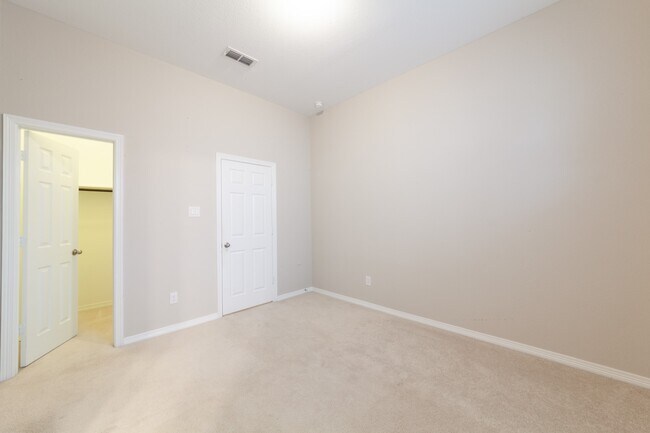 Building Photo - 22138 Grand Mist Dr