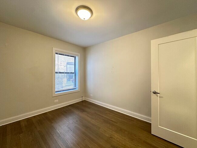 Building Photo - 2641 N Spaulding Ave