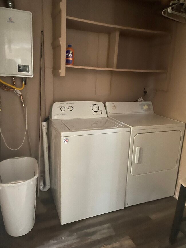 Primary Photo - 1307 E Gallego Ave