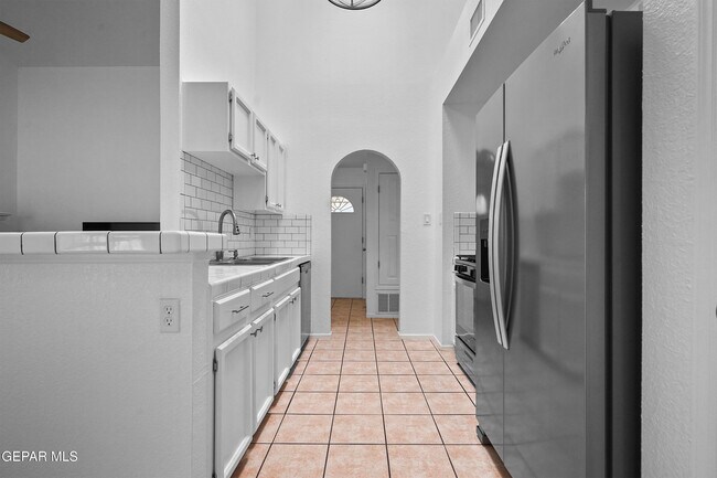 Building Photo - 1029 Chiricahua Dr