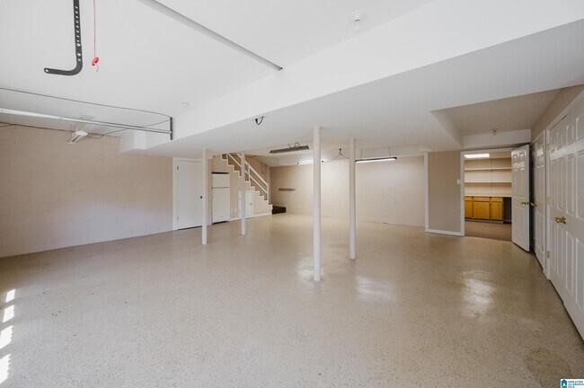 Building Photo - 1828 Jacobs Ln