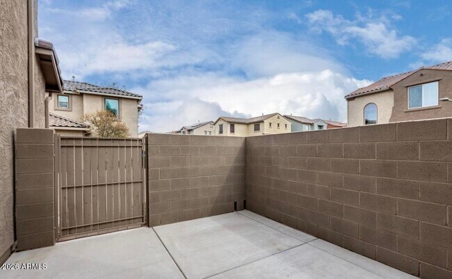 Building Photo - 3660 E Zachary Dr