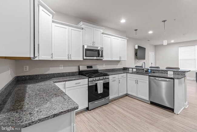 Building Photo - 7537 Crowley St