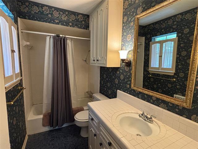 Building Photo - 328 Ridge Crest Dr