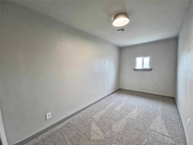 Building Photo - 2750 Cobalt Ct NW