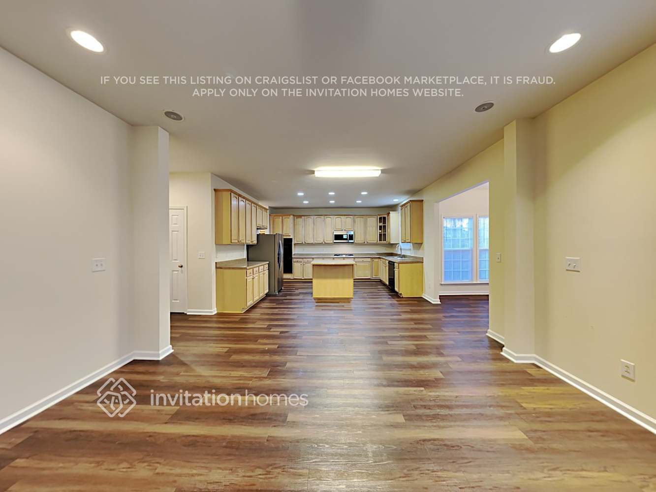 Building Photo - 1008 Chamberwell Ave