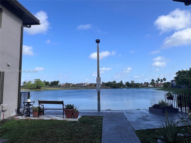 Building Photo - 13331 SW 17th Ln