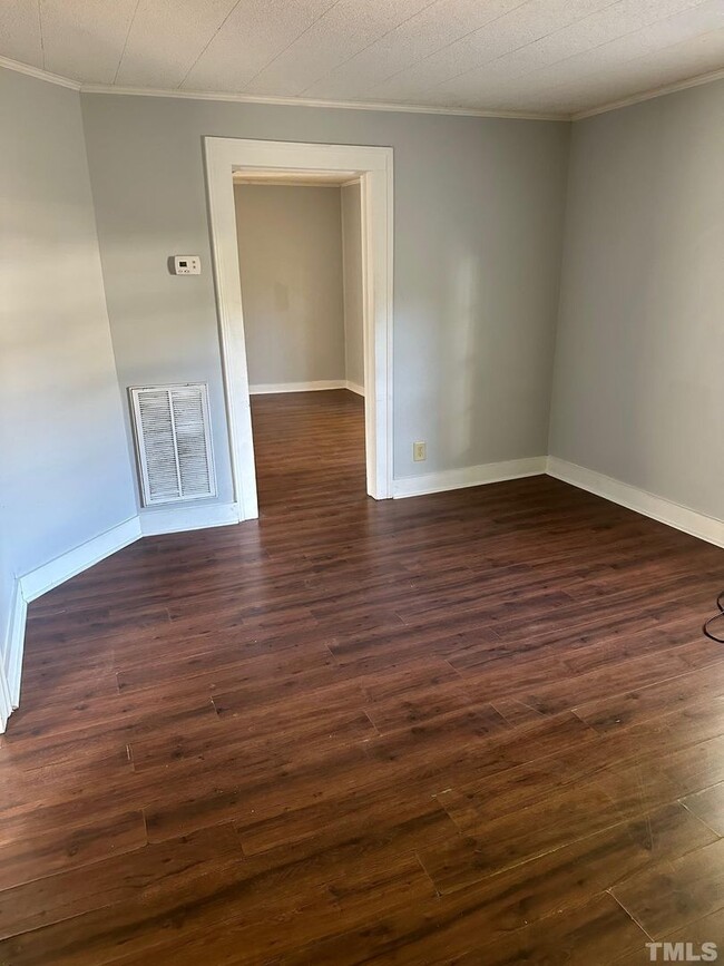 Building Photo - Your Own Home and Yard Centrally Located 3...