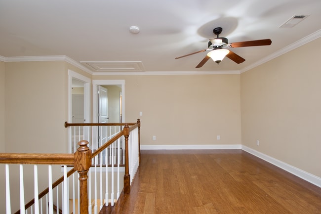 Building Photo - Executive Rental in Cypress Point S/D