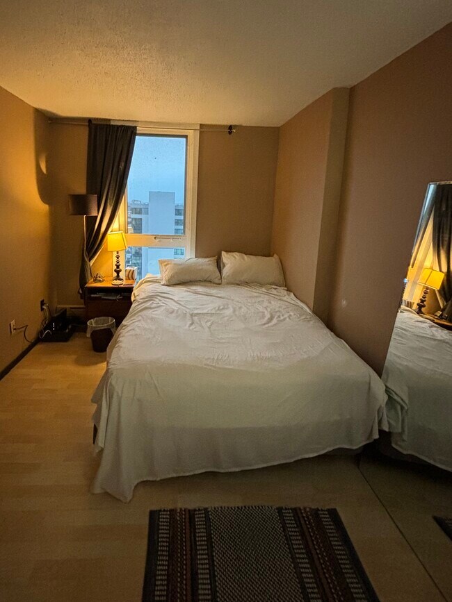 Bedroom - 433 S 7th St