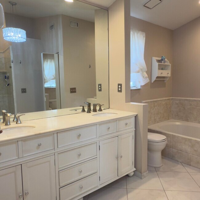 Building Photo - 53 Heather Cove Dr