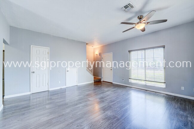 Building Photo - 18604 N 33rd Dr