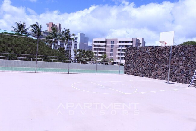 Building Photo - Five Regents Condominium