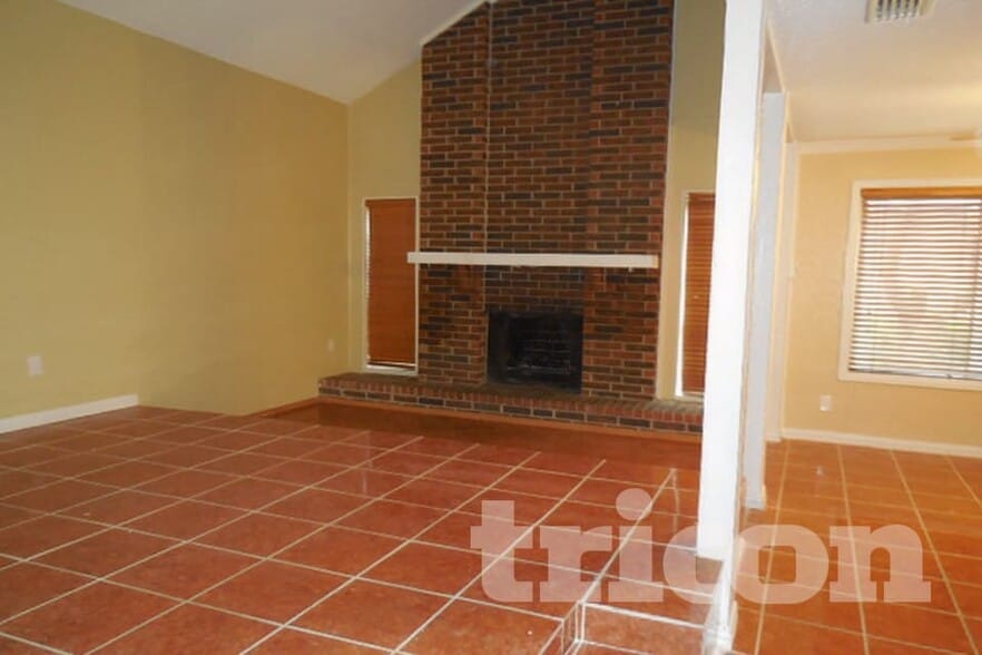 Building Photo - 5513 Galaxie Rd