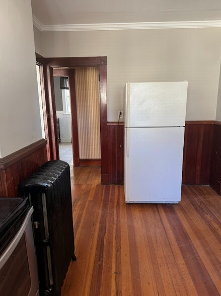 Building Photo - 14-16-16 Slater Ave