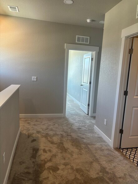 Building Photo - 3495 Grayling Dr