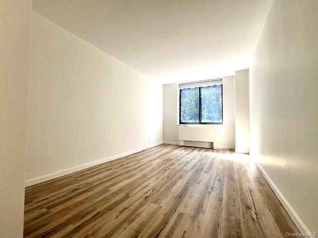 Building Photo - 275 Greenwich St