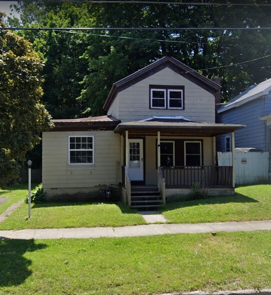 Primary Photo - 118 E Cayuga St