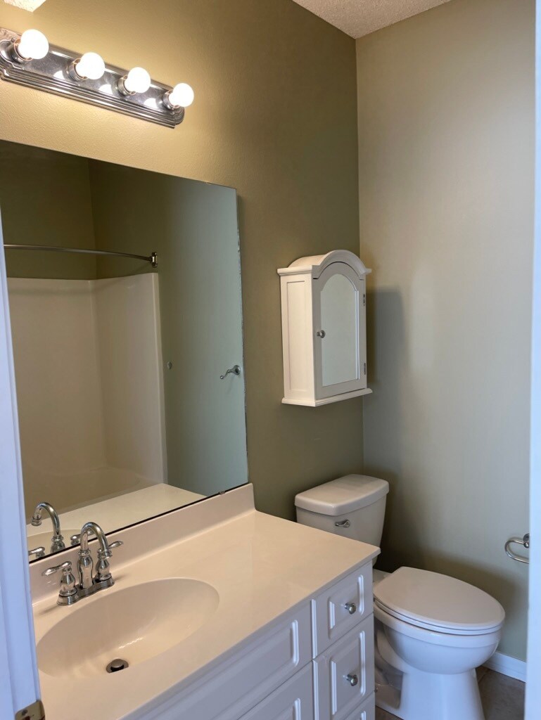 Building Photo - 1501 Partin Dr N