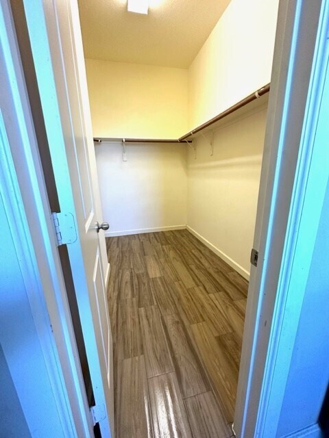 Building Photo - 7826 Gable Bridge Ln