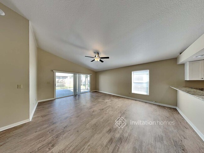 Building Photo - 1916 Bridgehampton Pl
