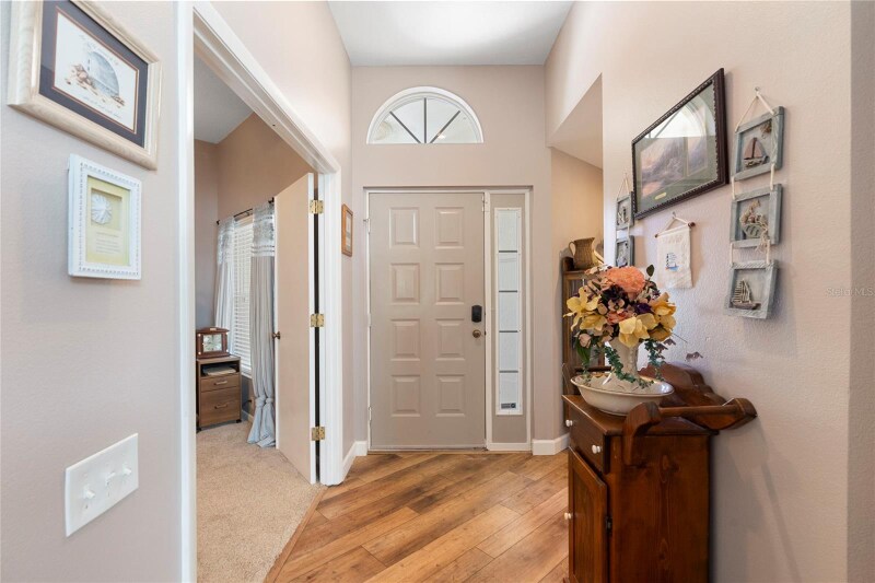 Building Photo - 4966 Clubview Ct E