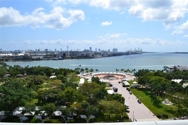 Building Photo - 50 Biscayne Blvd