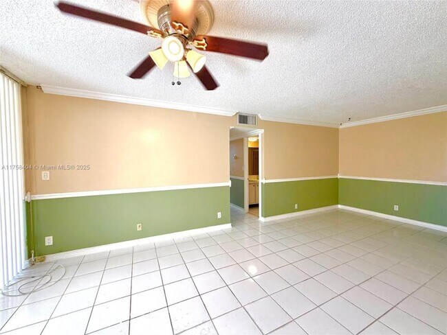 Building Photo - 2 bedroom in North Miami Beach FL 33179
