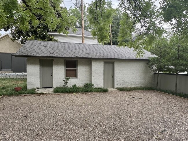 Building Photo - 264 N McNeil St