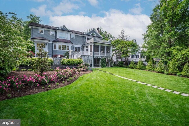 Building Photo - 5600 Brite Dr