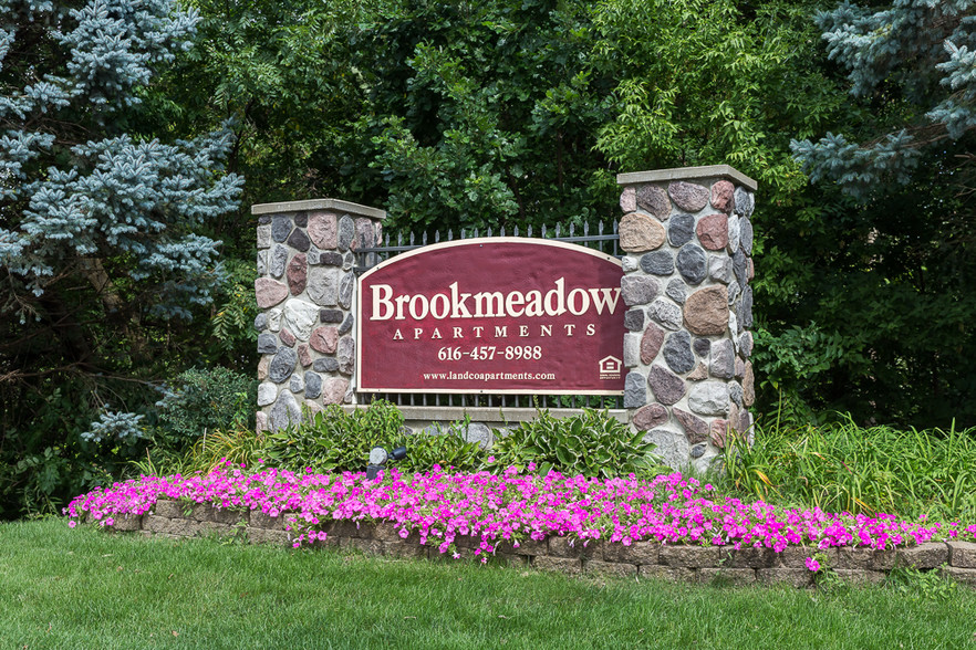 Primary Photo - Brookmeadow Apartments