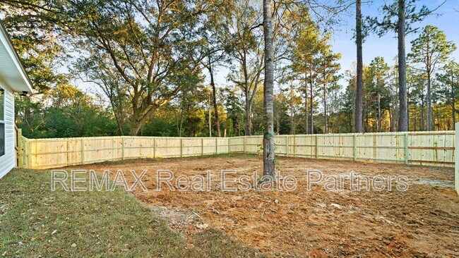 Building Photo - 8 Bellamy Ln