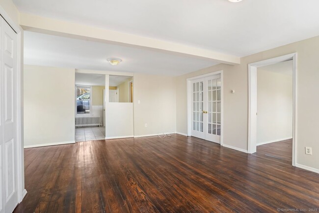 Building Photo - 139 Edgefield Ave