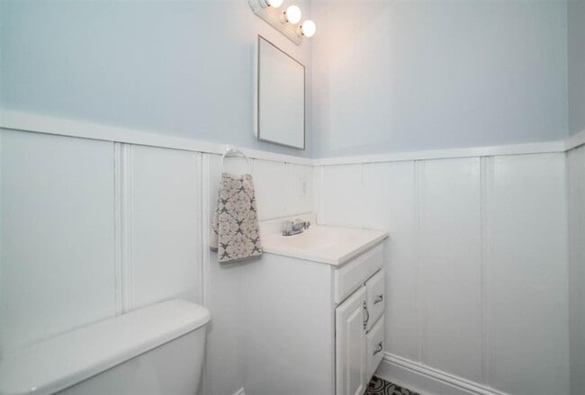 Building Photo - 3/1.5 Home in Central Longview