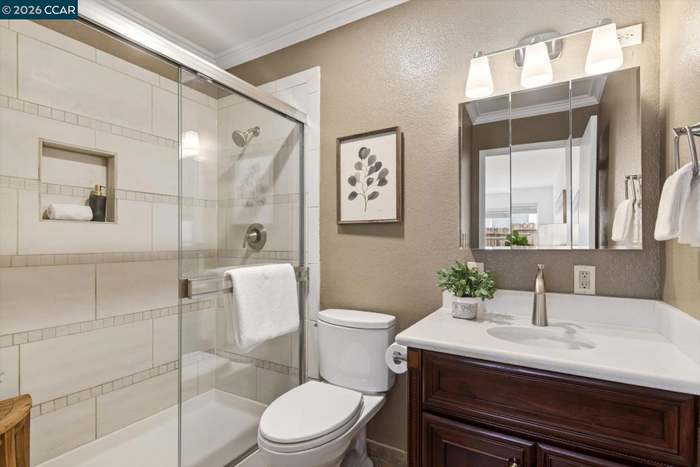 Building Photo - 3409 Loreto Dr