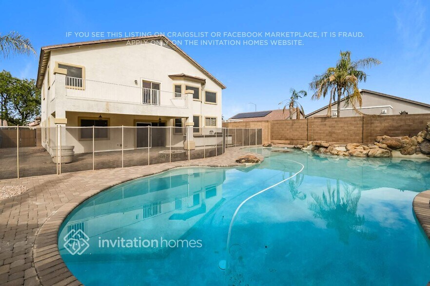 Building Photo - 10729 E Pampa Ave