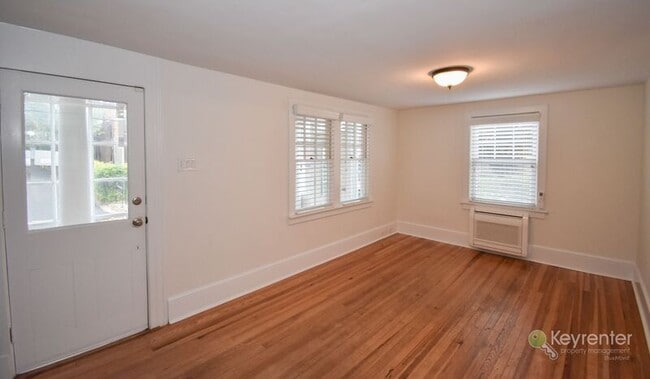 Building Photo - 76 S Hamilton St