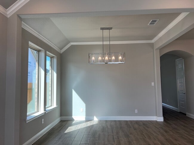 Building Photo - 9503 Crescent Mill Dr