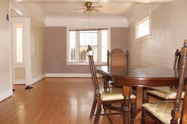 Building Photo - 1193 W 35th St