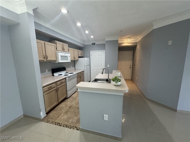 Building Photo - 11530 Villa Grand