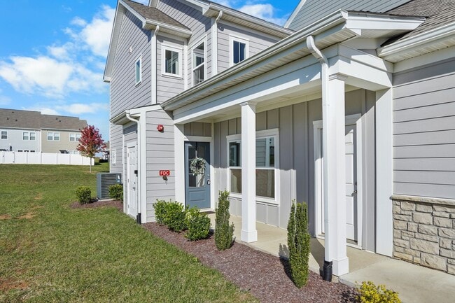 Building Photo - 1223 June Wilde Rdg