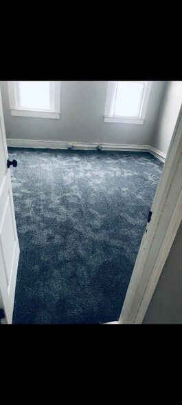 Building Photo - 1607 Abbotston St